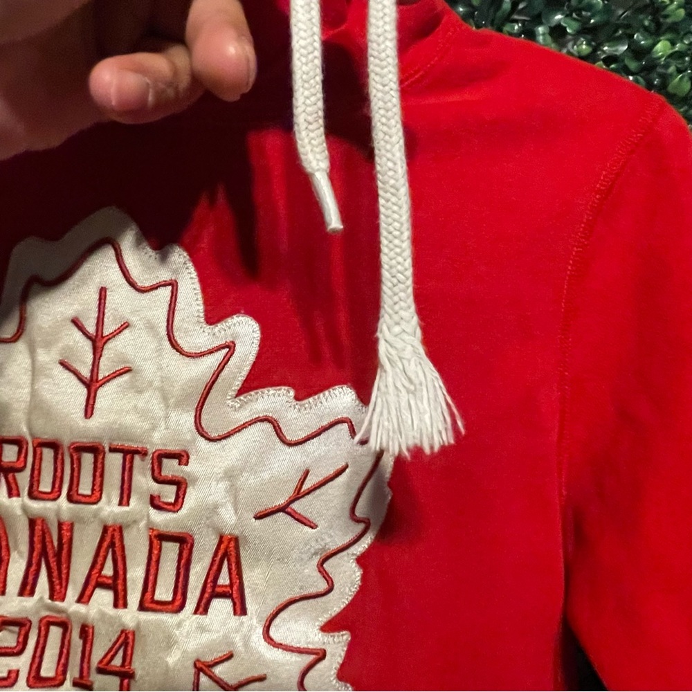 ROOTS Canada 2014 hoodie - Picture 5 of 6